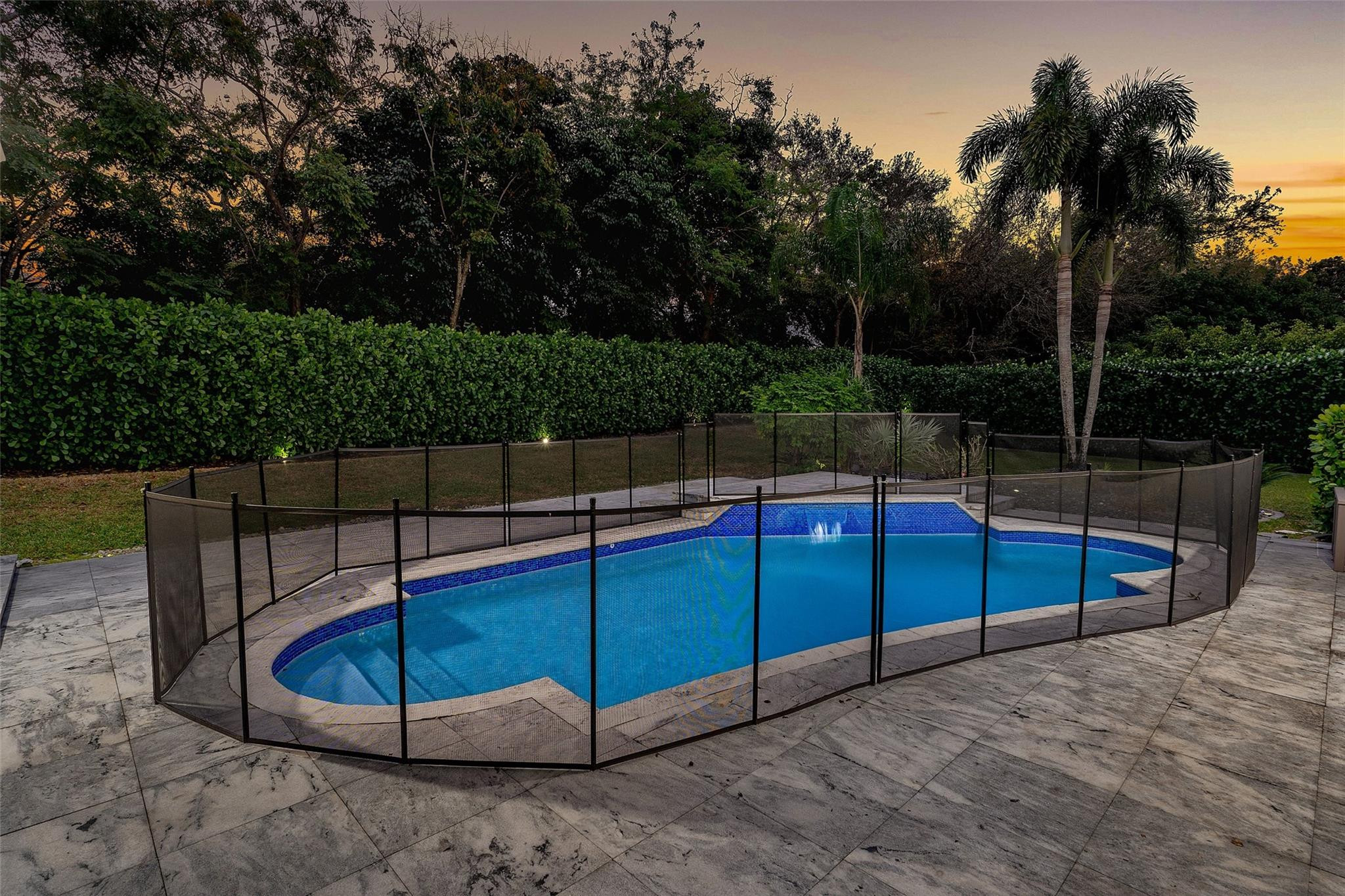 TALL PINES - Residential