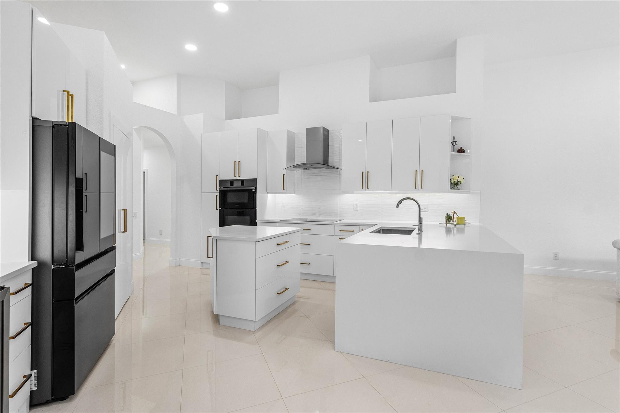 TALL PINES - Residential