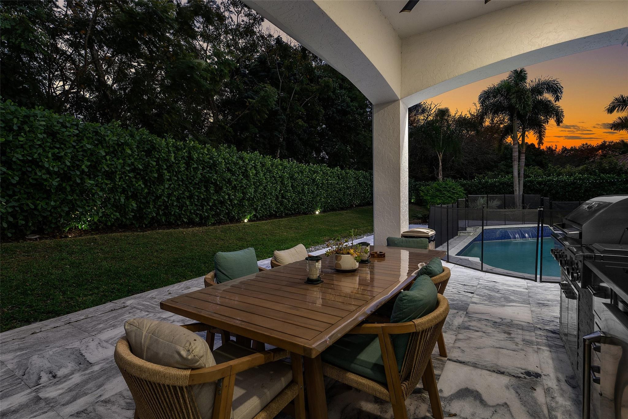 TALL PINES - Residential