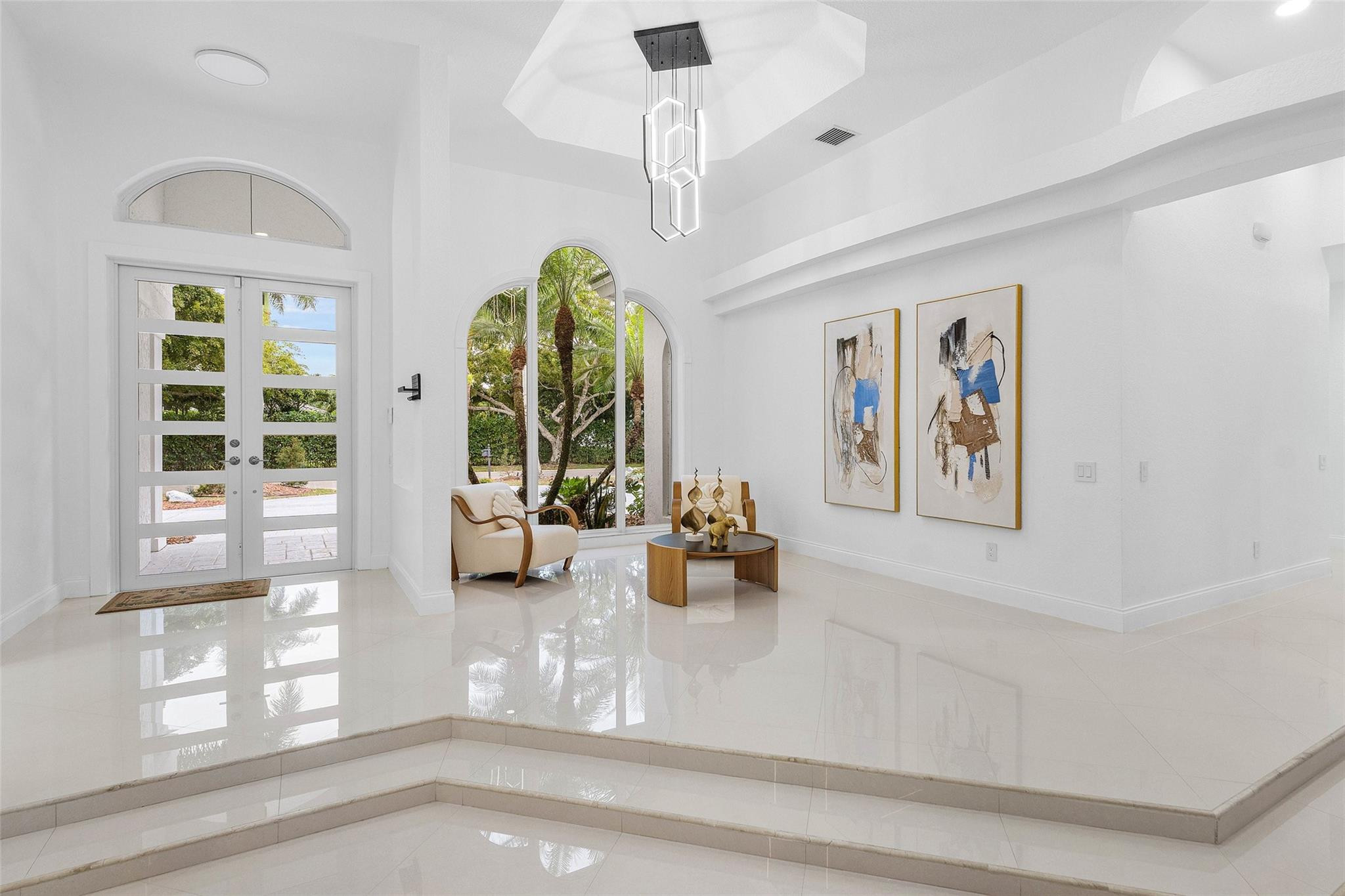 TALL PINES - Residential