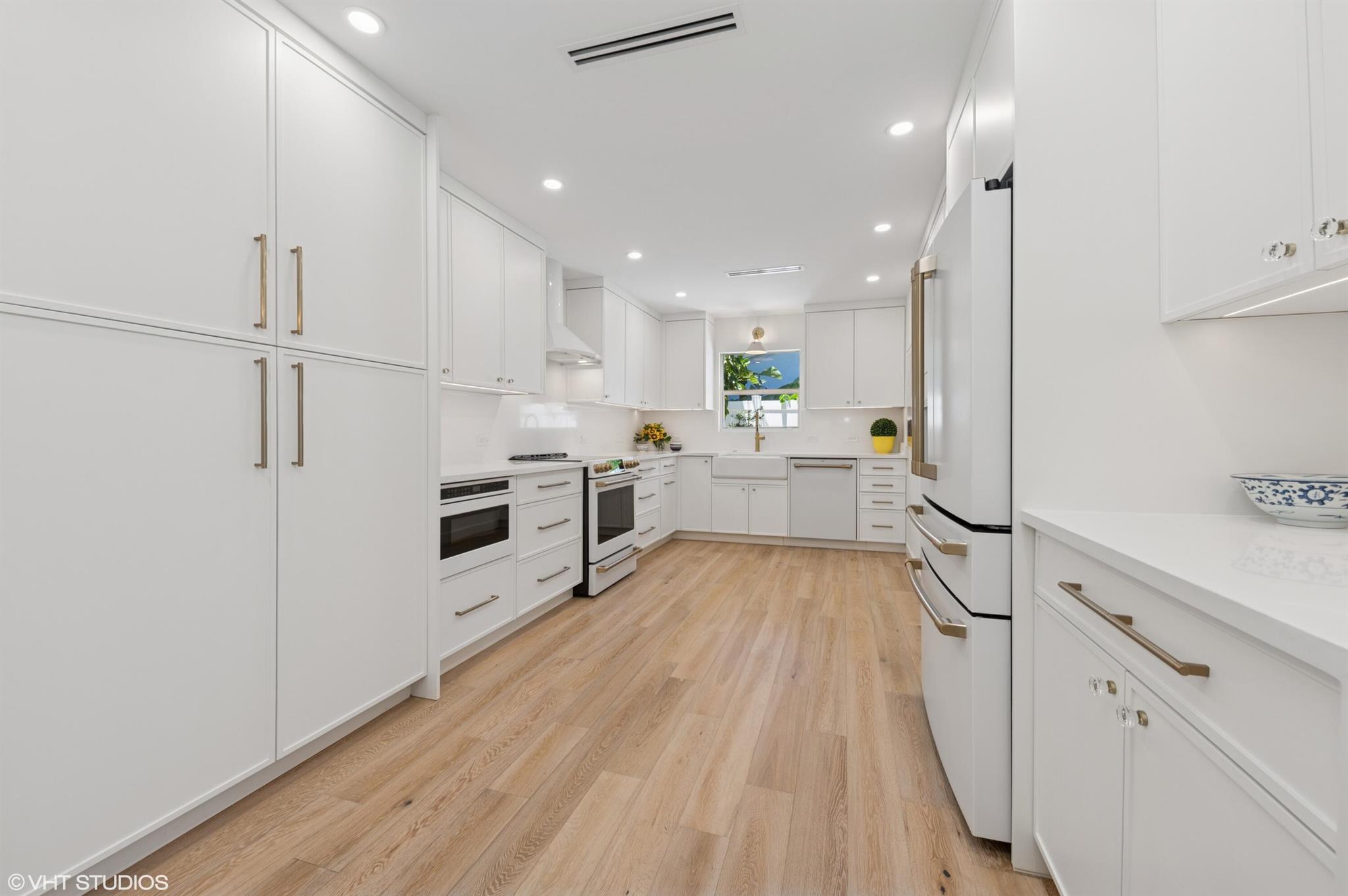 COLLEGE PARK - Residential