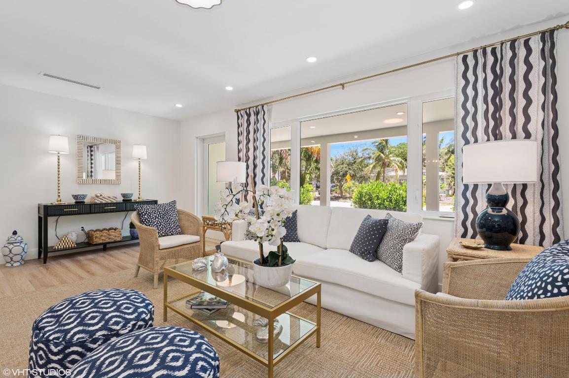 COLLEGE PARK - Residential