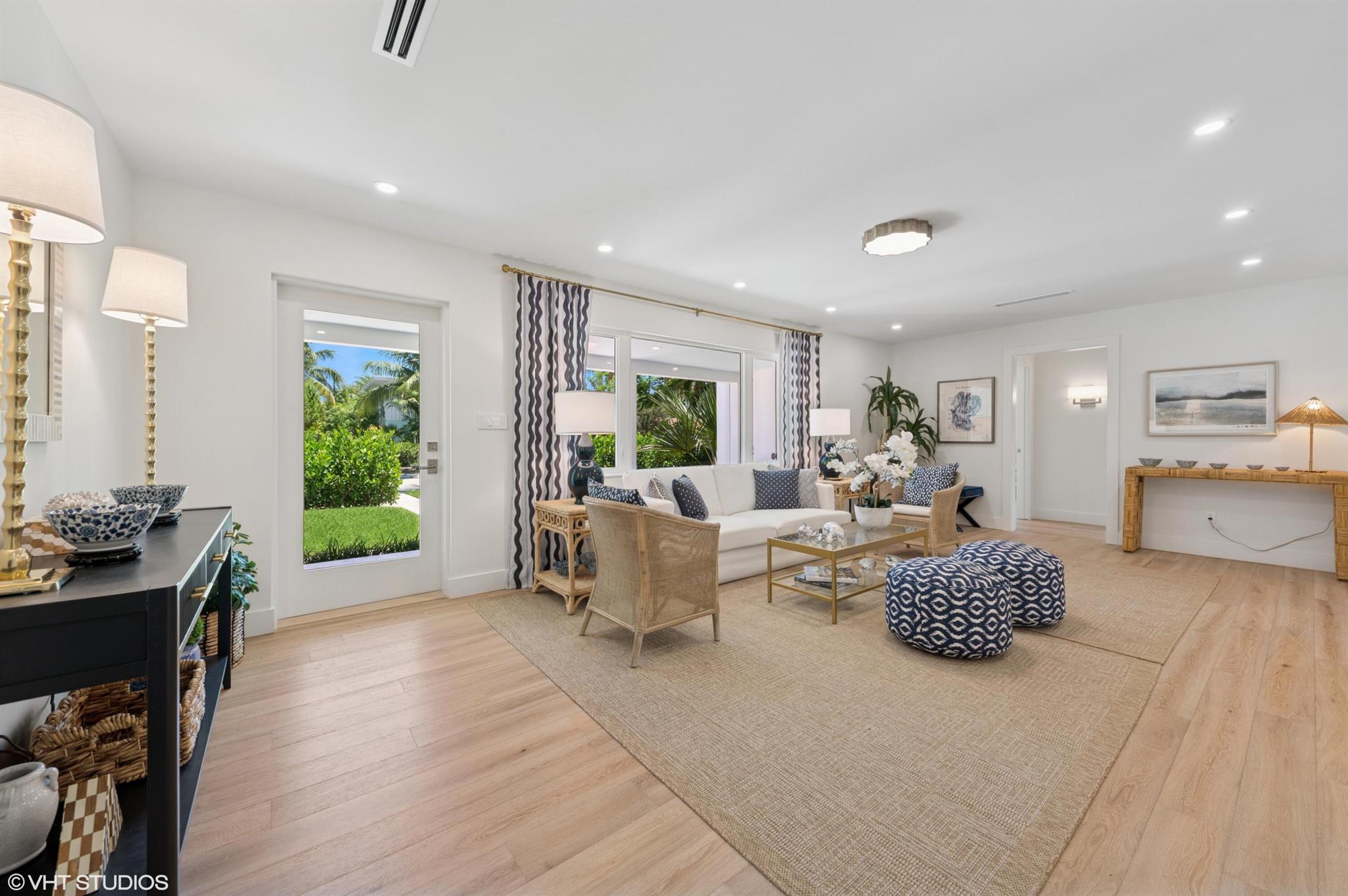 COLLEGE PARK - Residential