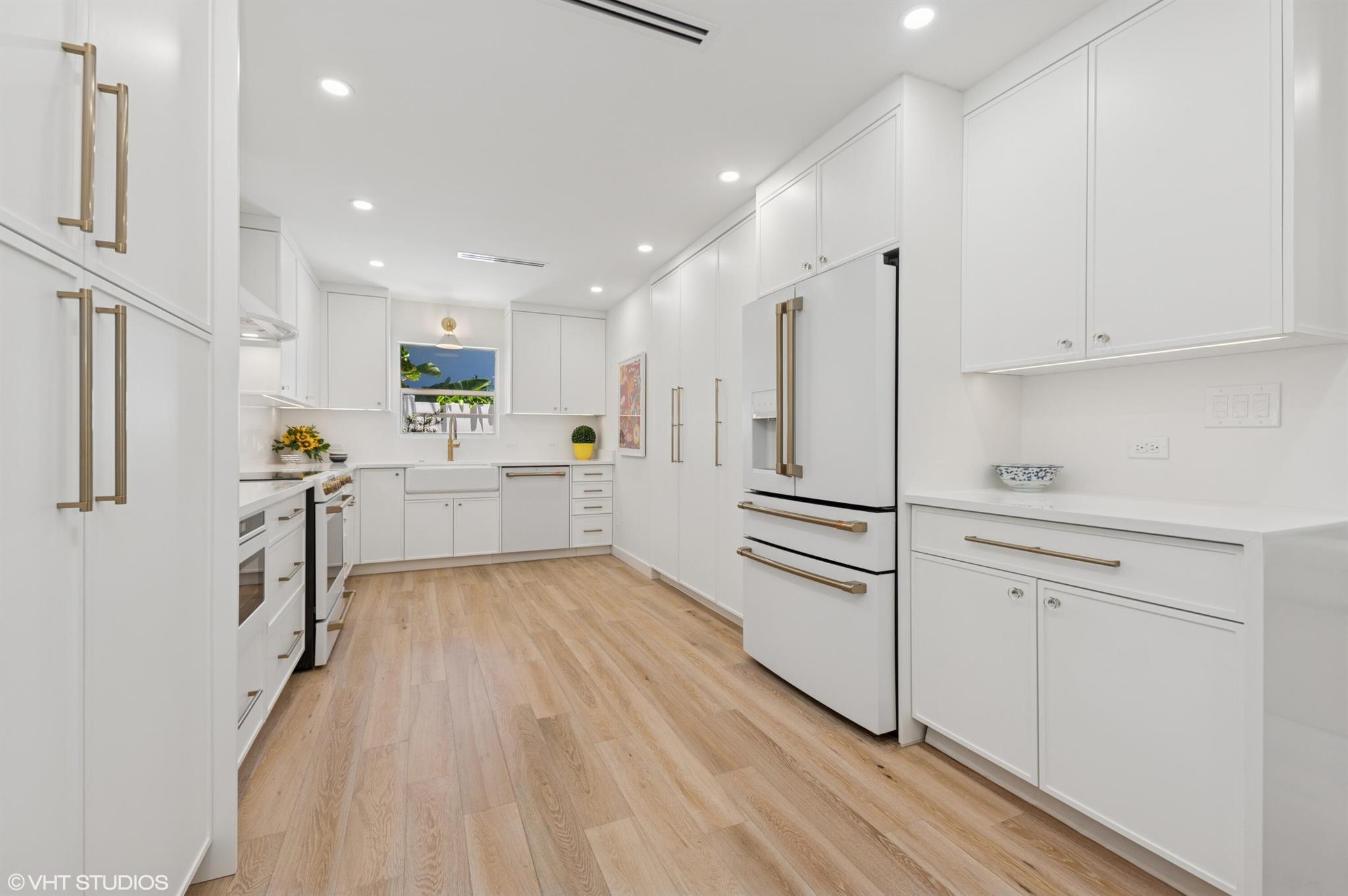 COLLEGE PARK - Residential