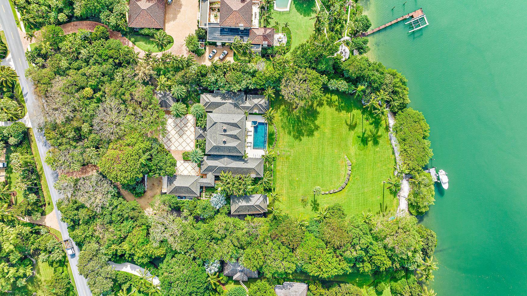 JUPITER ISLAND - Residential