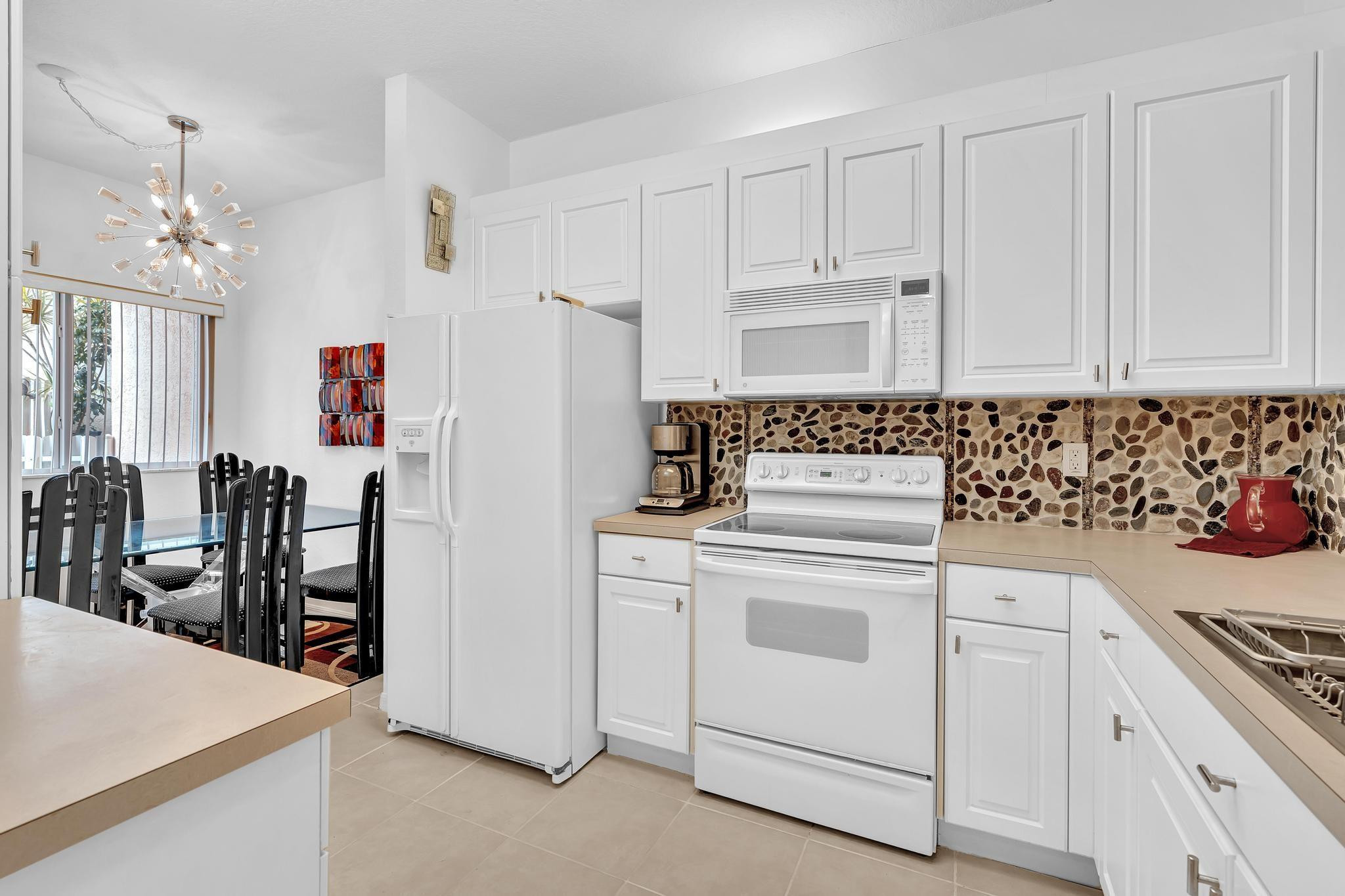 YARDLEY CONDOMINIUM F - Residential