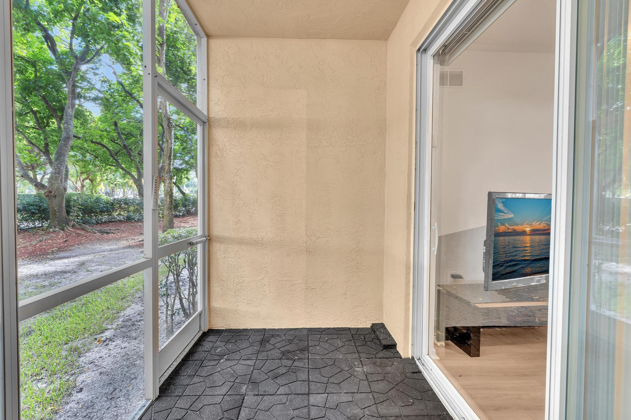 YARDLEY CONDOMINIUM F - Residential