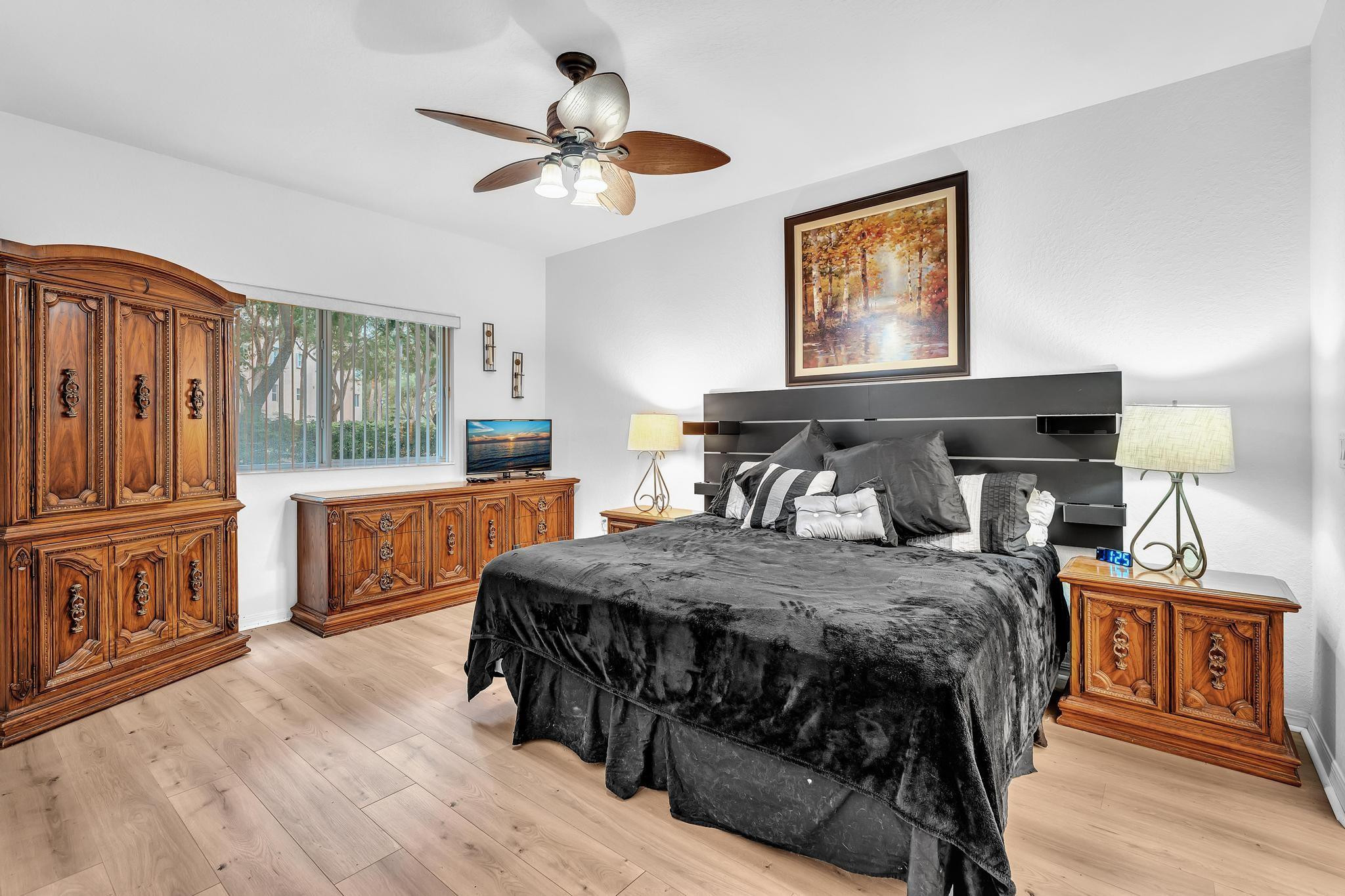 YARDLEY CONDOMINIUM F - Residential