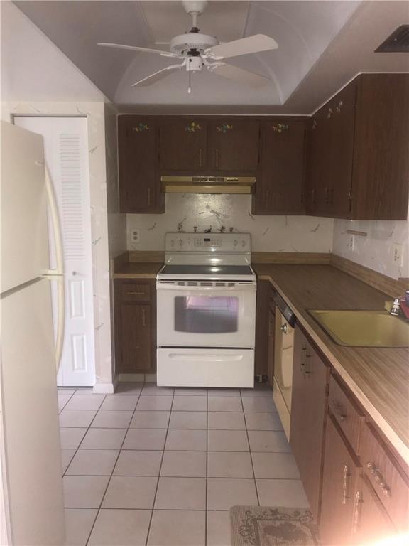 PALM SPRINGS 1 - Residential