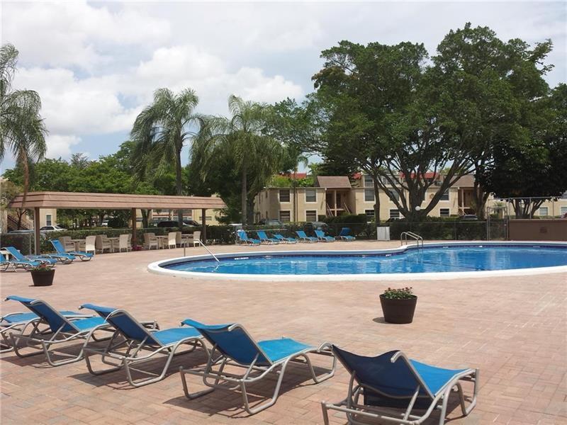 PALM SPRINGS 1 - Residential