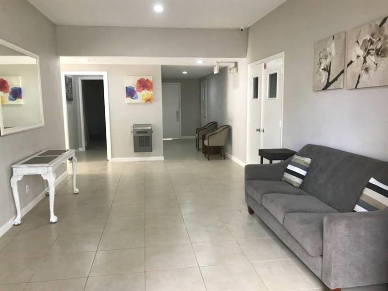 PALM SPRINGS 1 - Residential