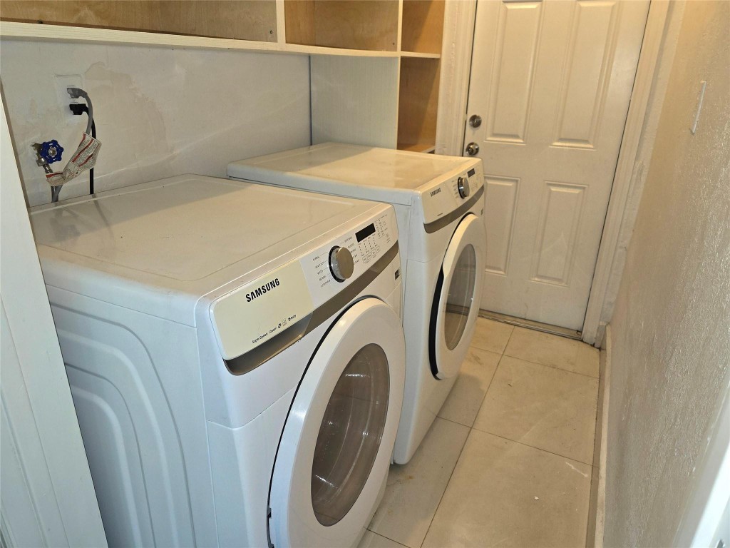 REALSITE ESTATES - Residential