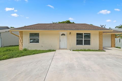 A home in Lake Worth