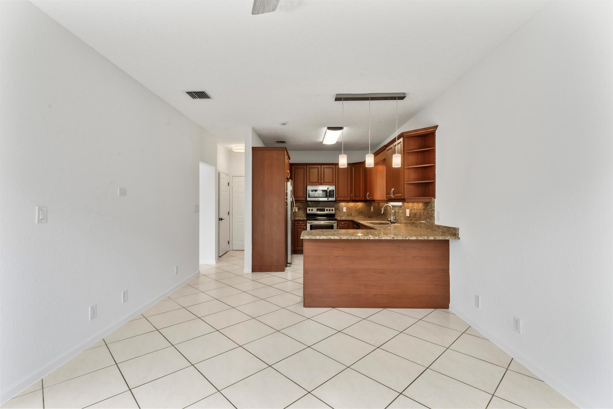 KENSINGTON 146-39 B - Residential Lease