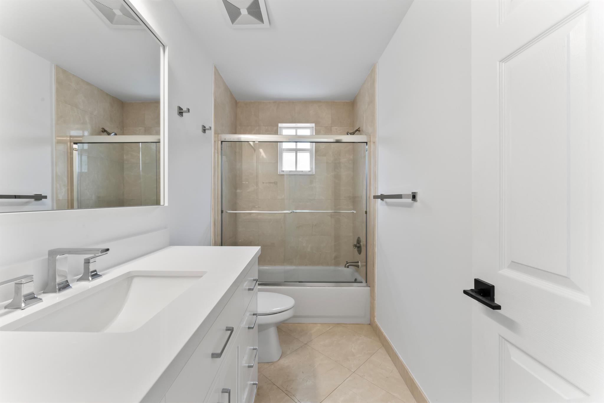 KENSINGTON 146-39 B - Residential Lease