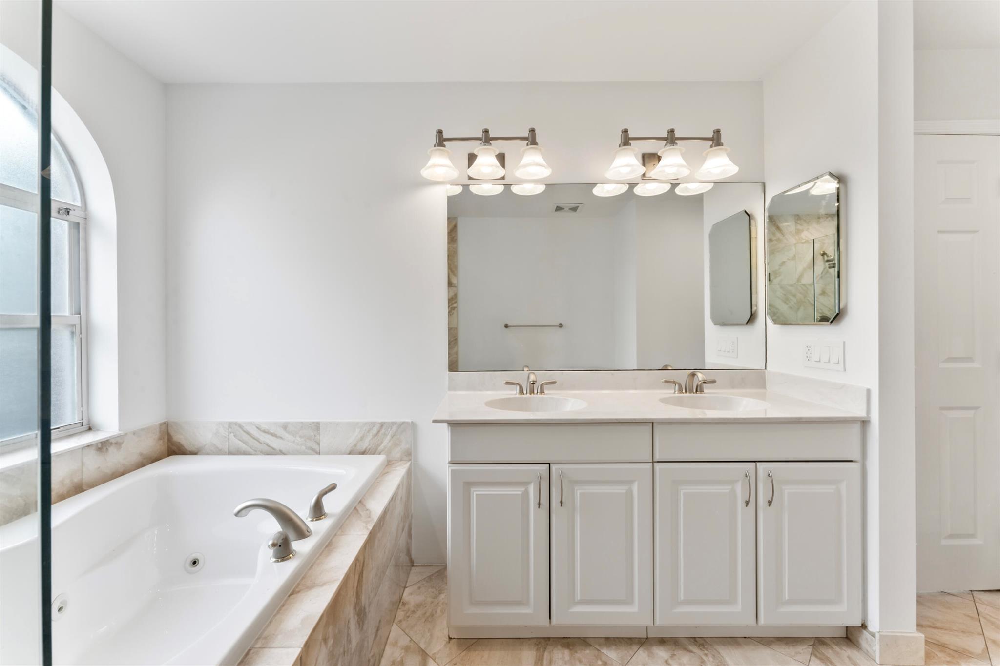 KENSINGTON 146-39 B - Residential Lease