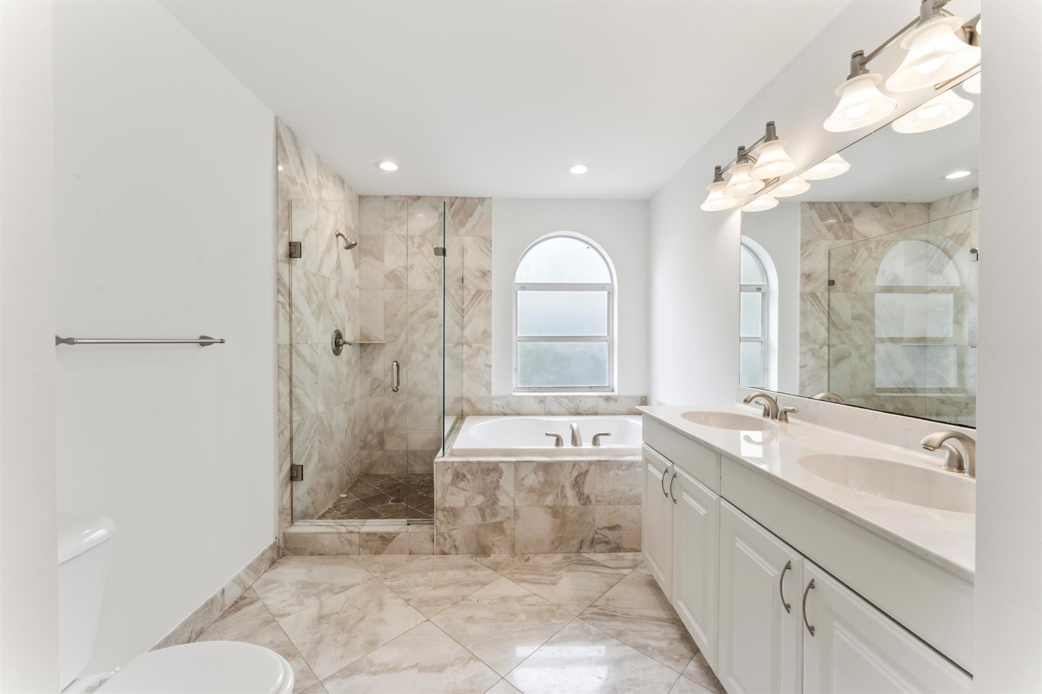 KENSINGTON 146-39 B - Residential Lease