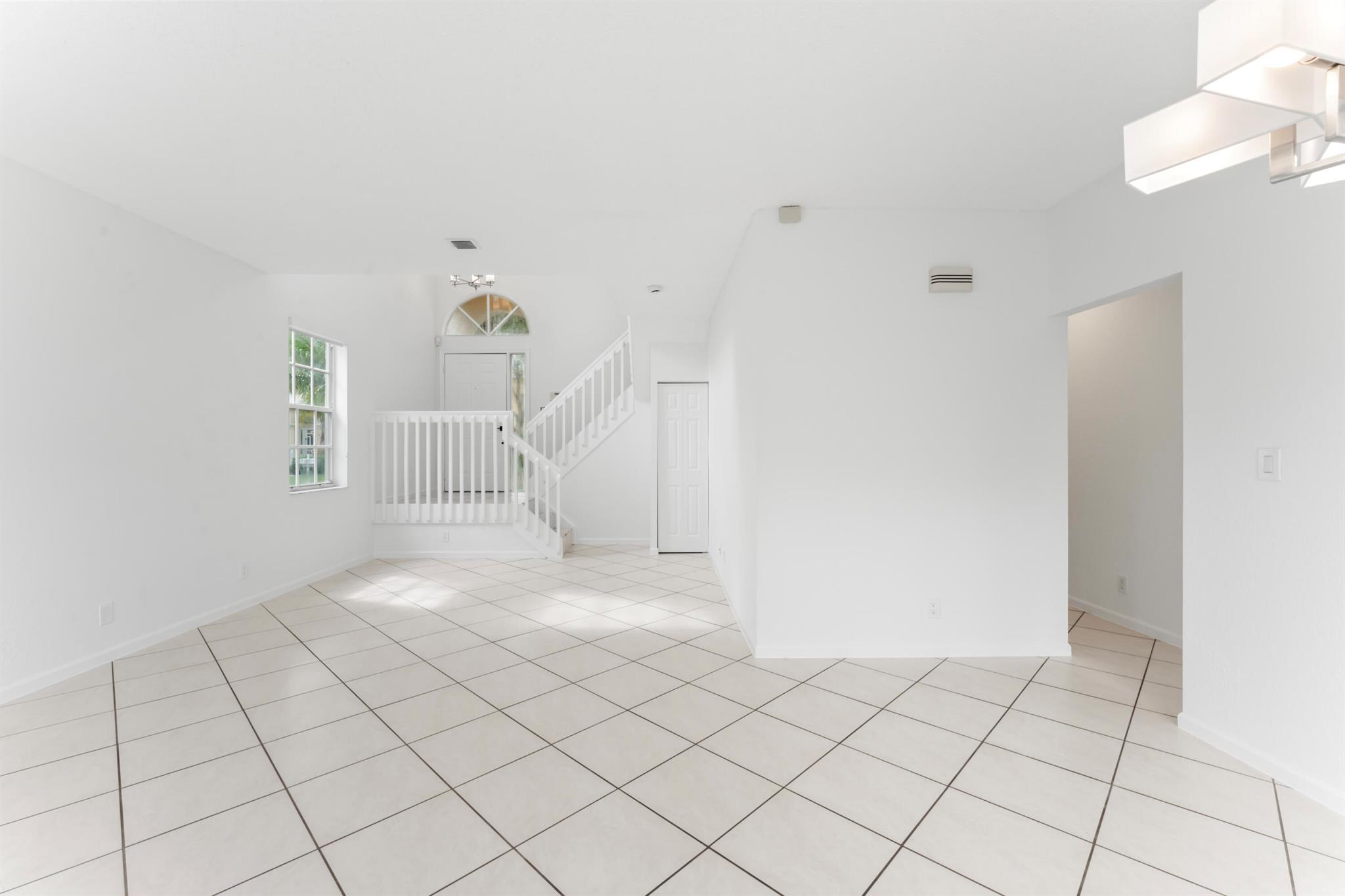 KENSINGTON 146-39 B - Residential Lease