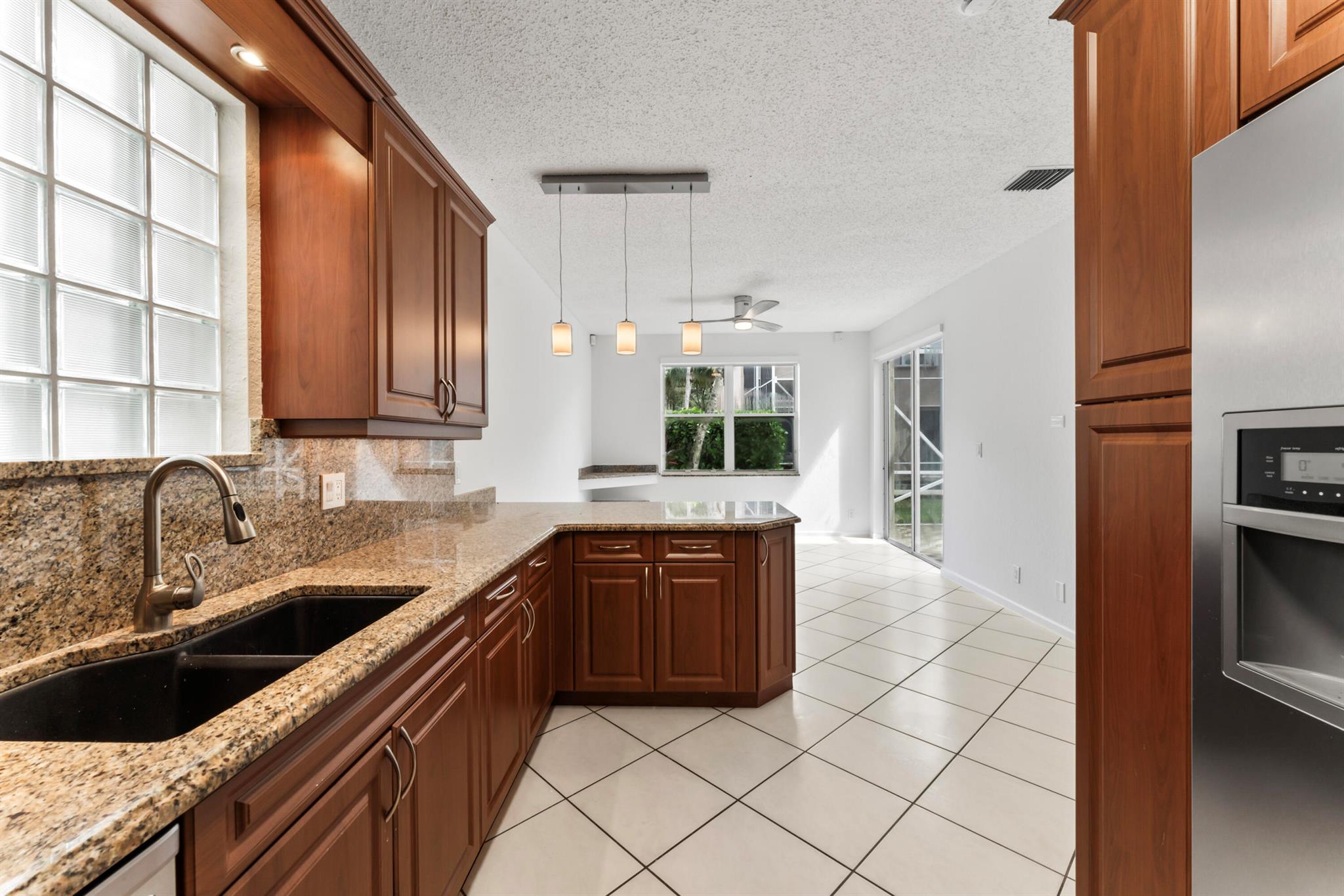 KENSINGTON 146-39 B - Residential Lease