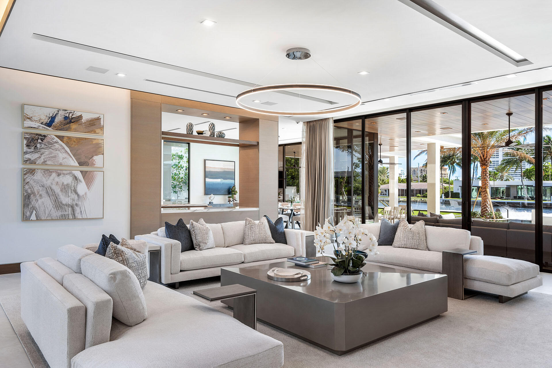 ROYAL PALM YACHT & COUNTRY CLUB - Residential