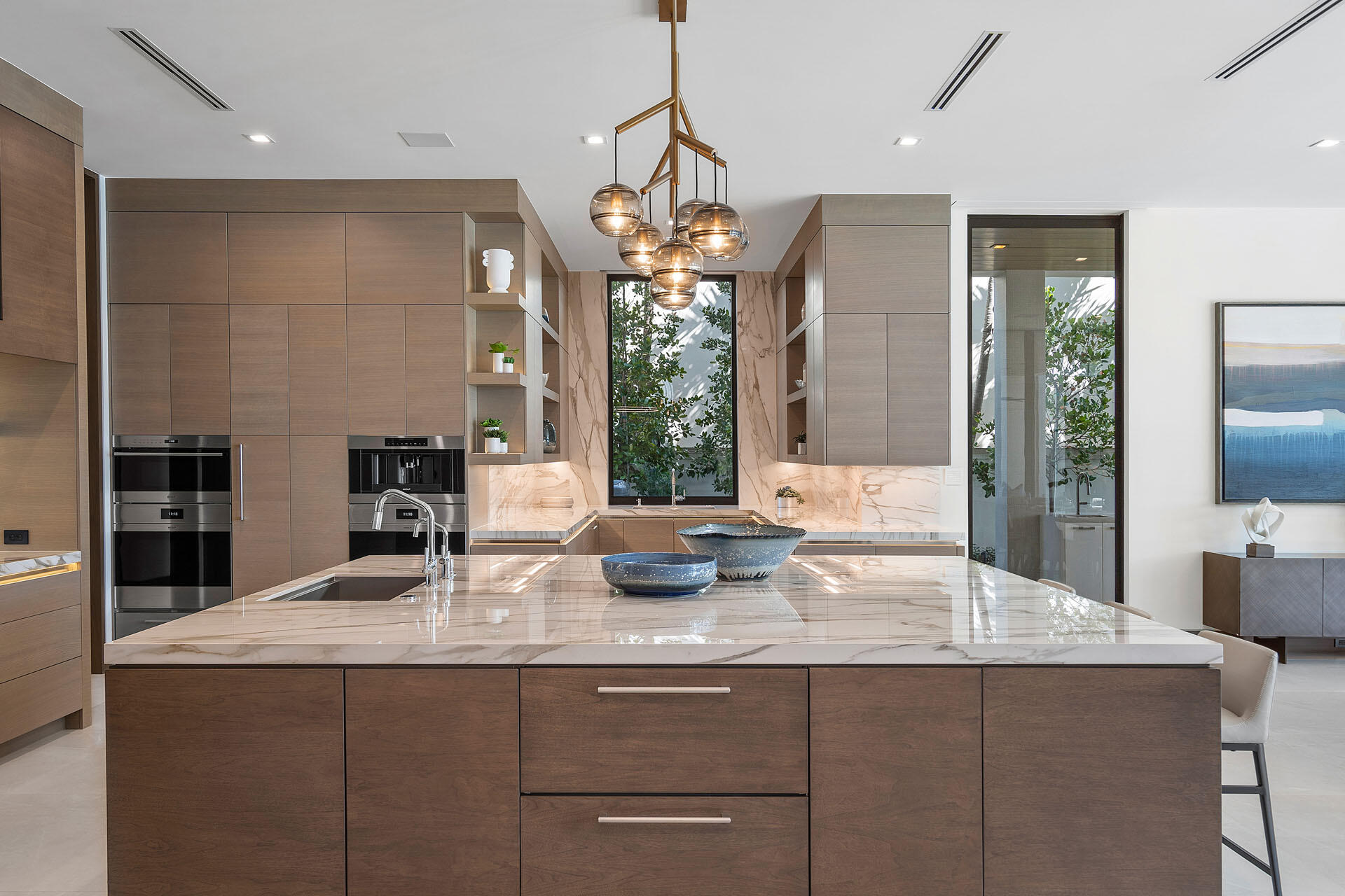 ROYAL PALM YACHT & COUNTRY CLUB - Residential