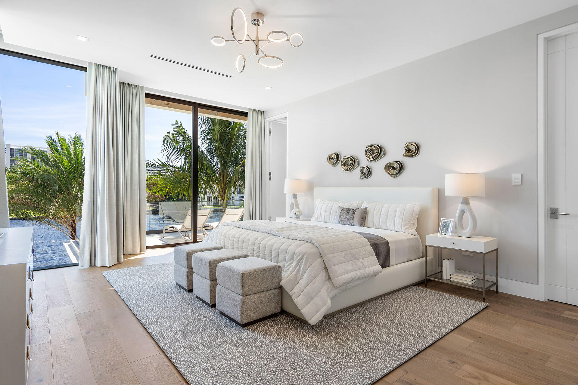 ROYAL PALM YACHT & COUNTRY CLUB - Residential