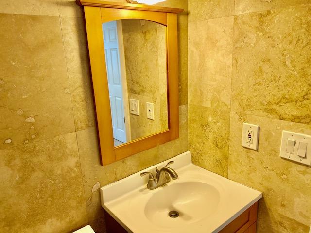 ENCLAVE SANDPIPER CONDO - Residential Lease