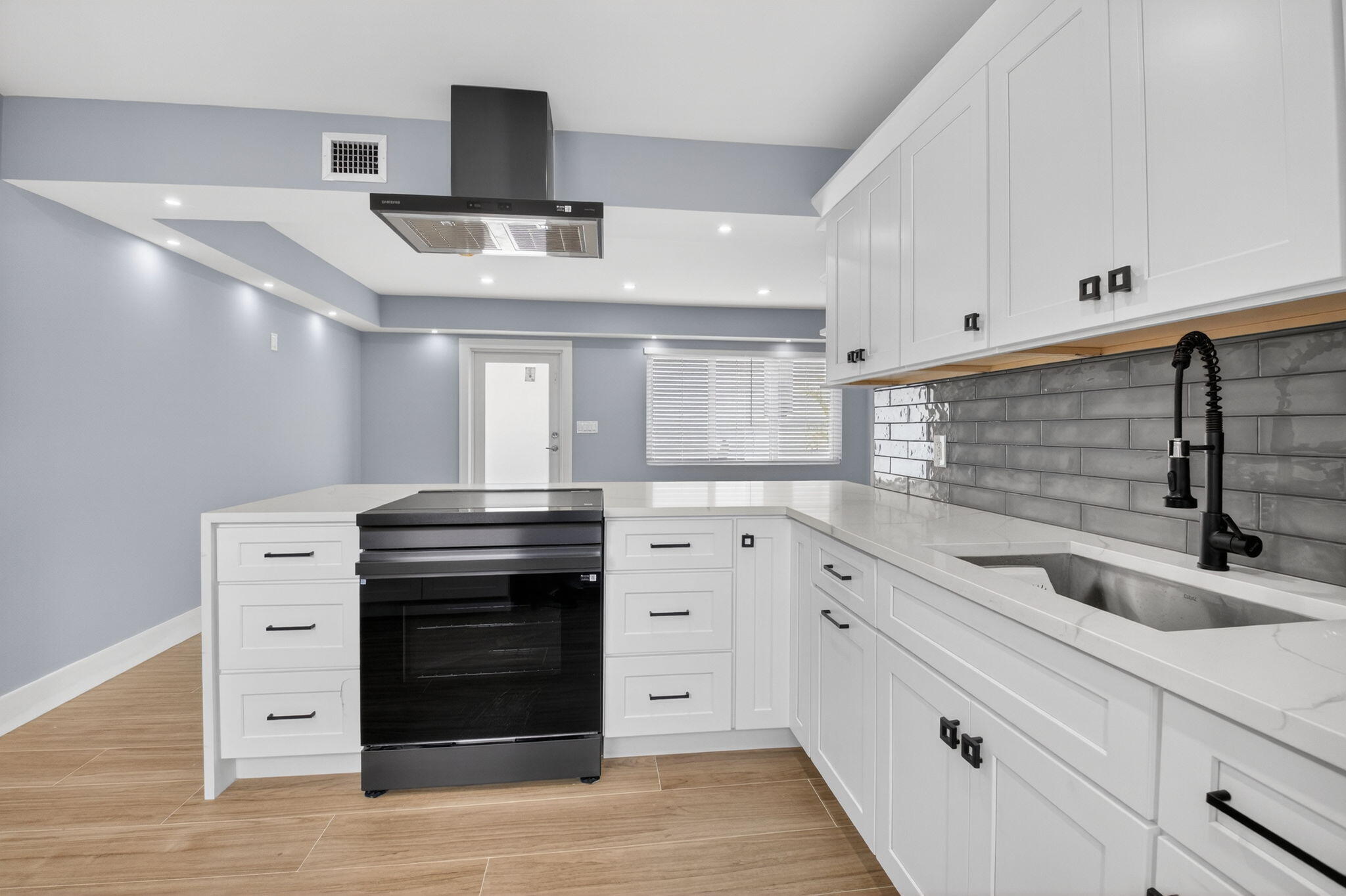 LINNS - Residential Lease