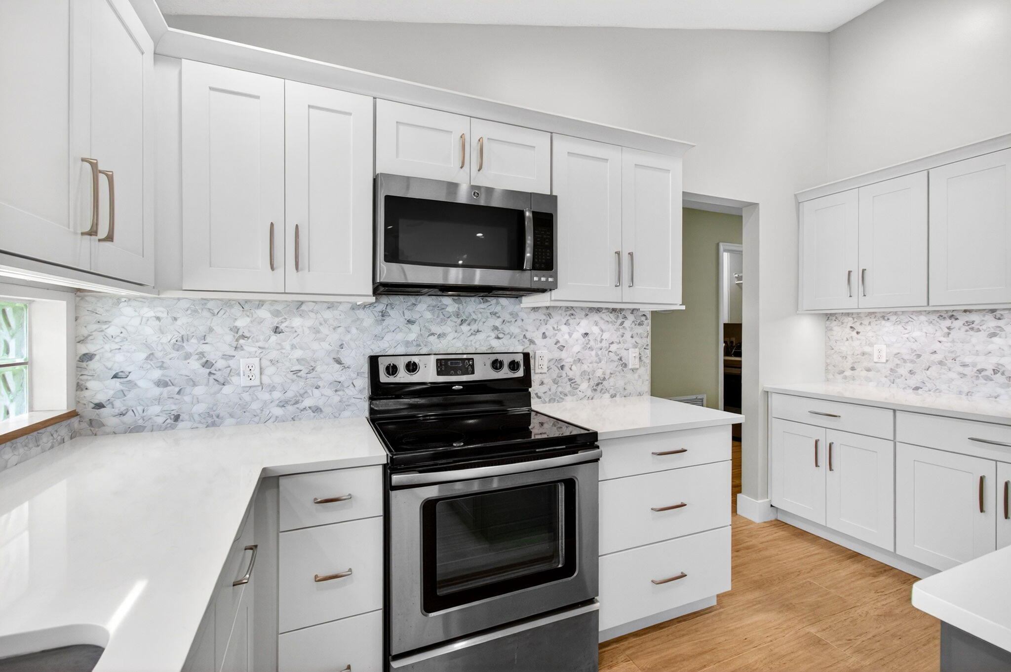 DELRAY LAKES - Residential