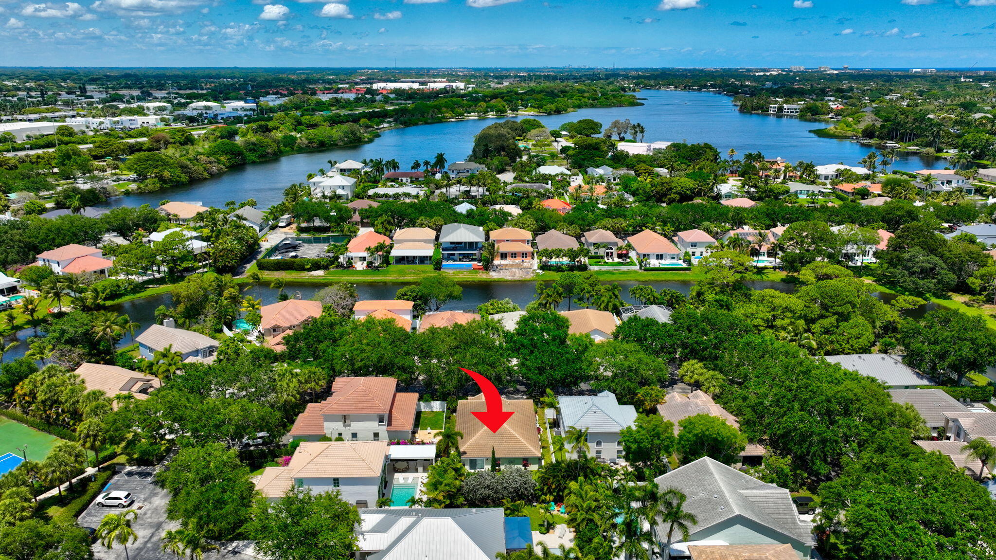 DELRAY LAKES - Residential