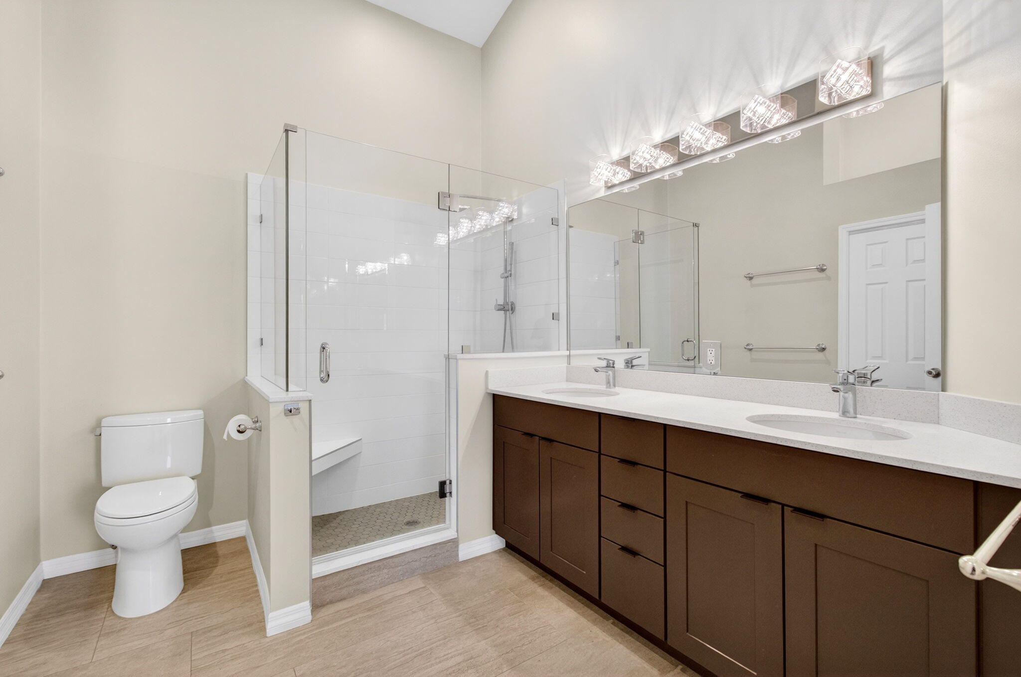 DELRAY LAKES - Residential