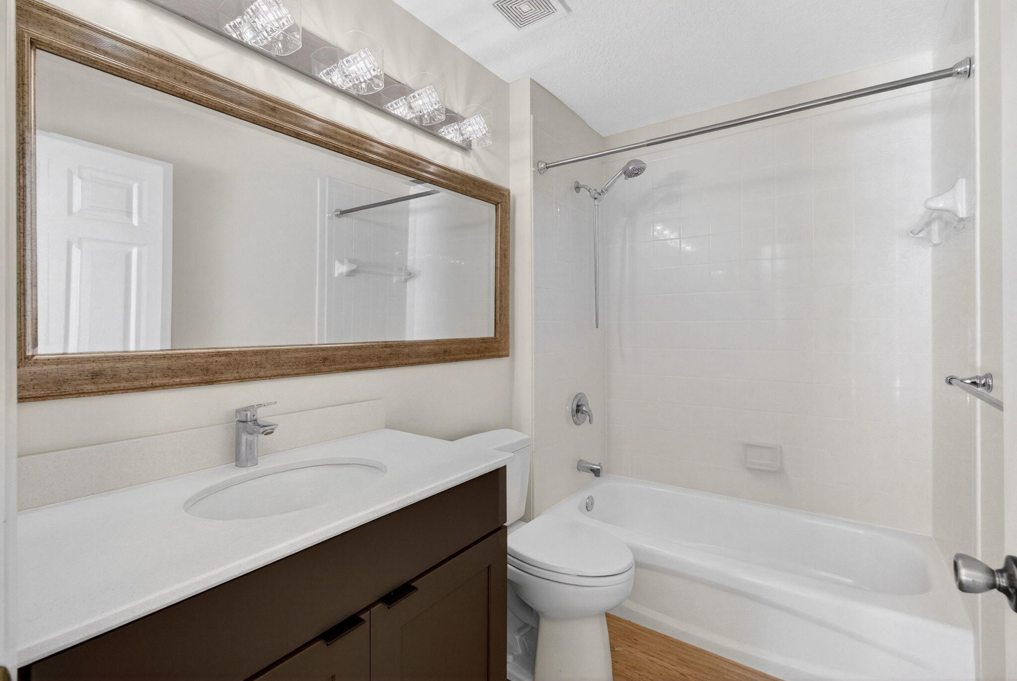 DELRAY LAKES - Residential