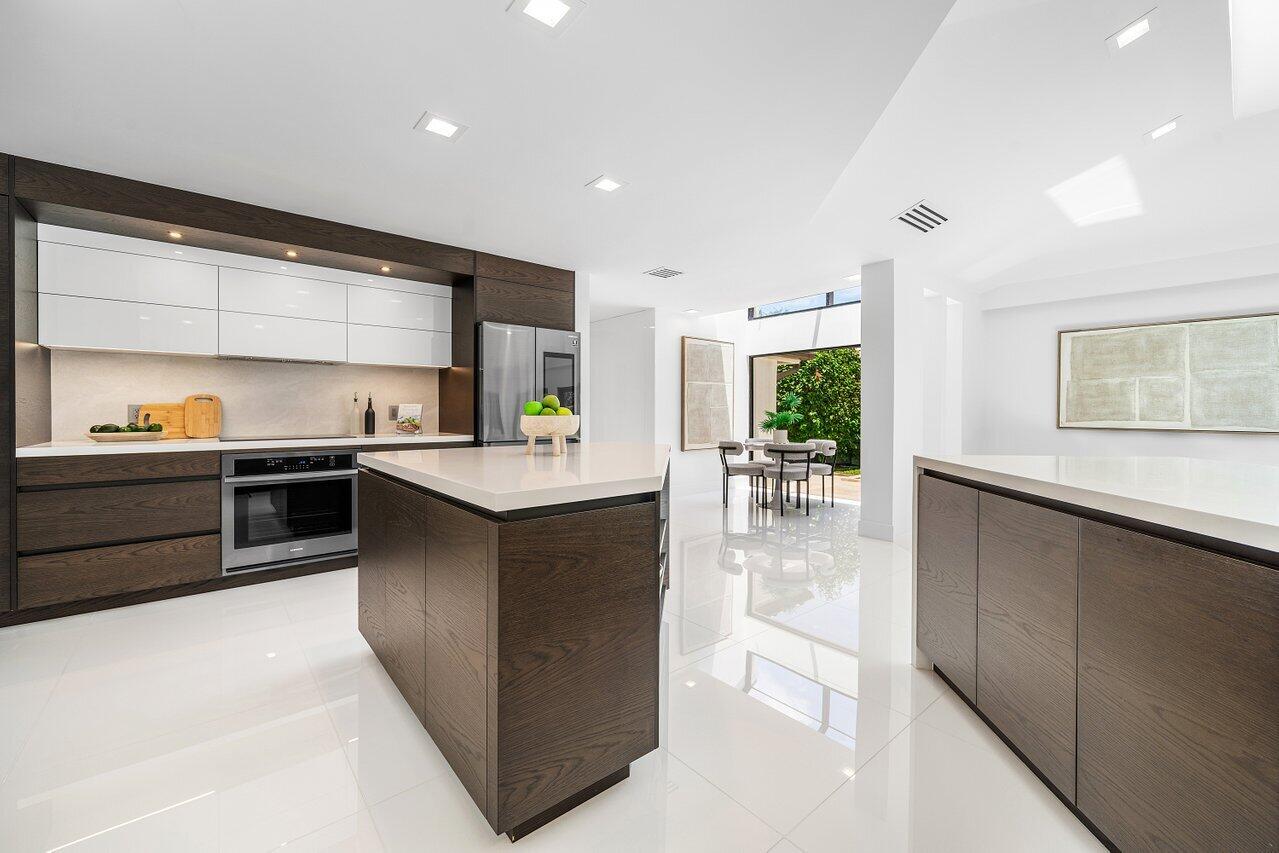 BREAKERS WEST 5 - Residential