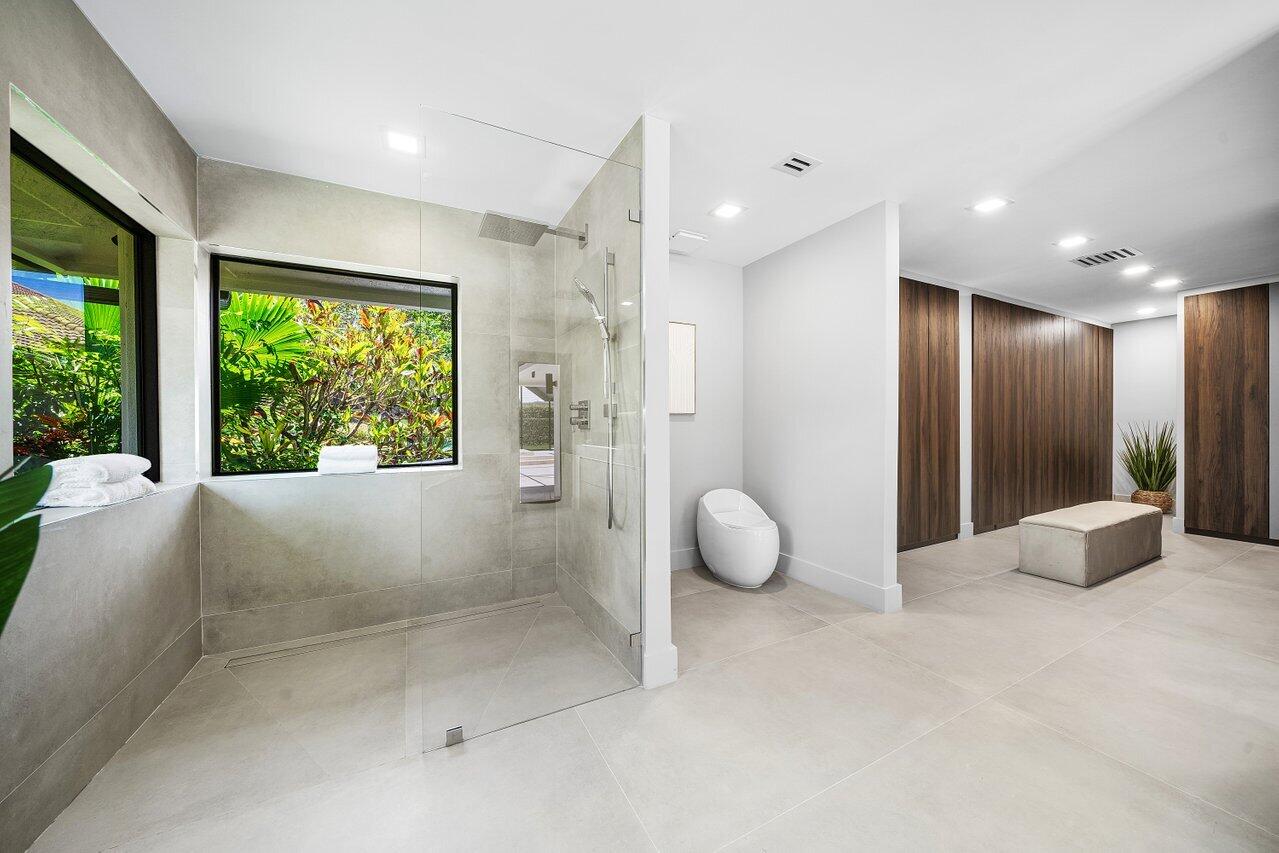 BREAKERS WEST 5 - Residential