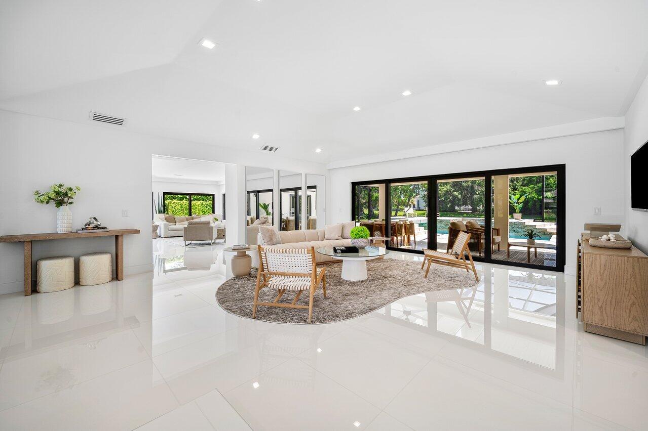 BREAKERS WEST 5 - Residential