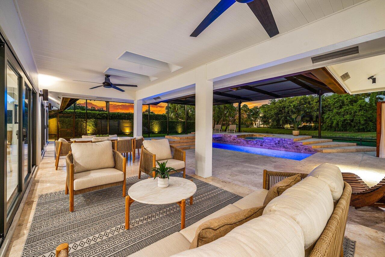 BREAKERS WEST 5 - Residential