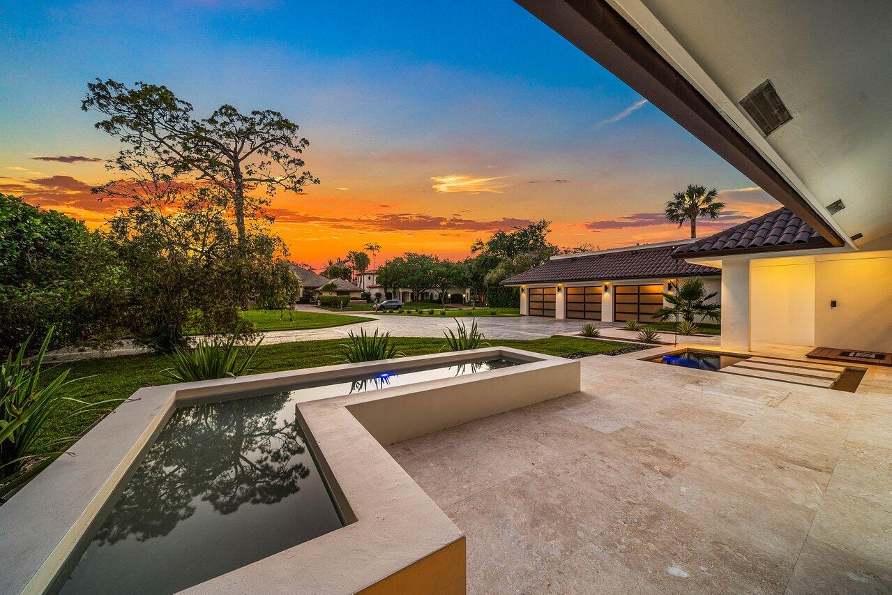 BREAKERS WEST 5 - Residential