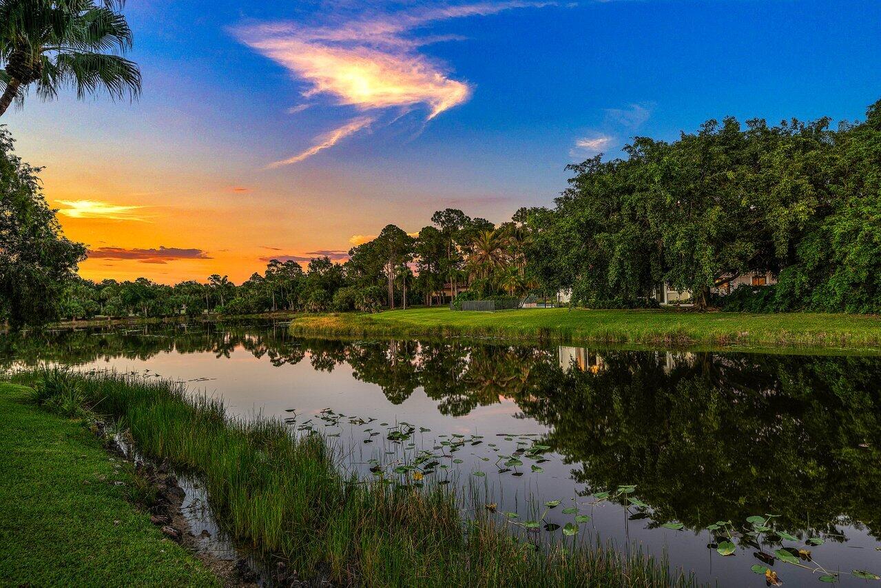 BREAKERS WEST 5 - Residential
