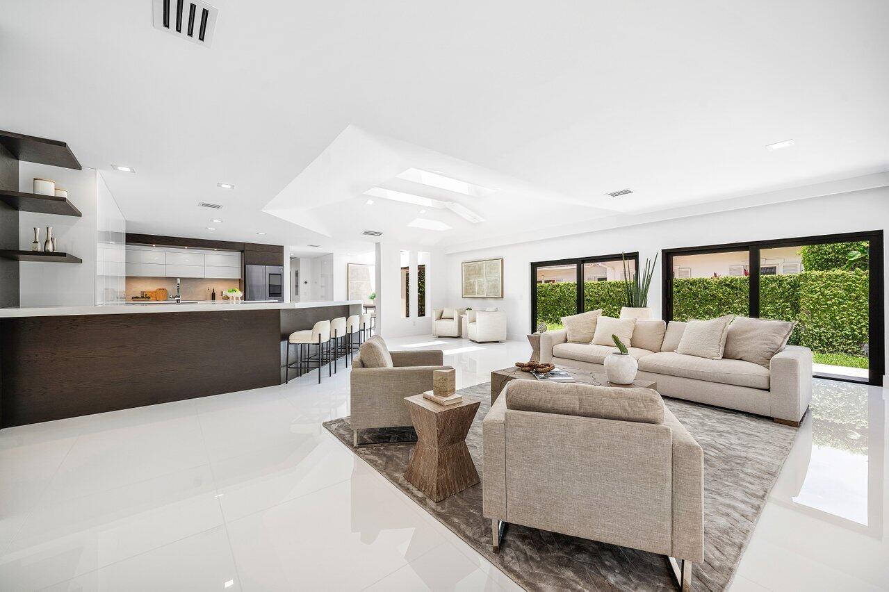 BREAKERS WEST 5 - Residential