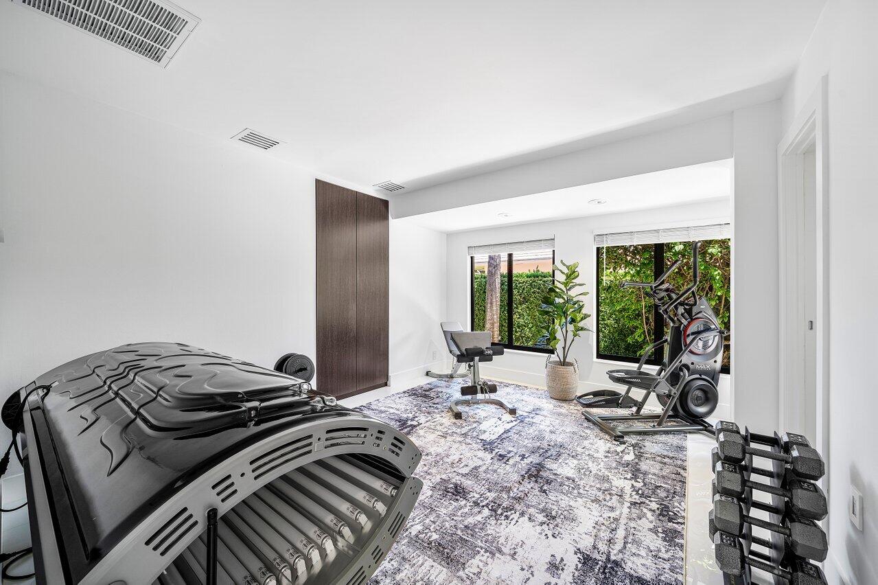 BREAKERS WEST 5 - Residential