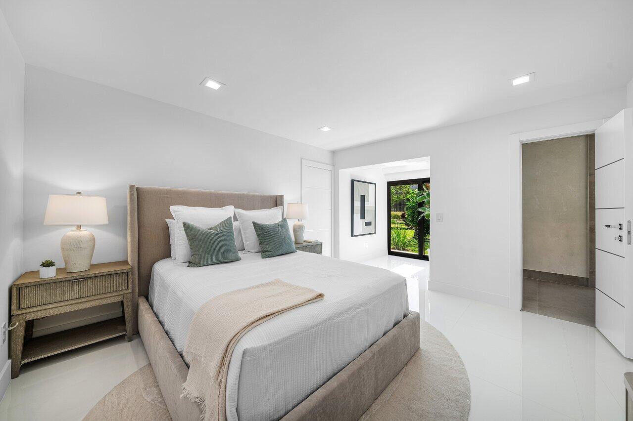 BREAKERS WEST 5 - Residential