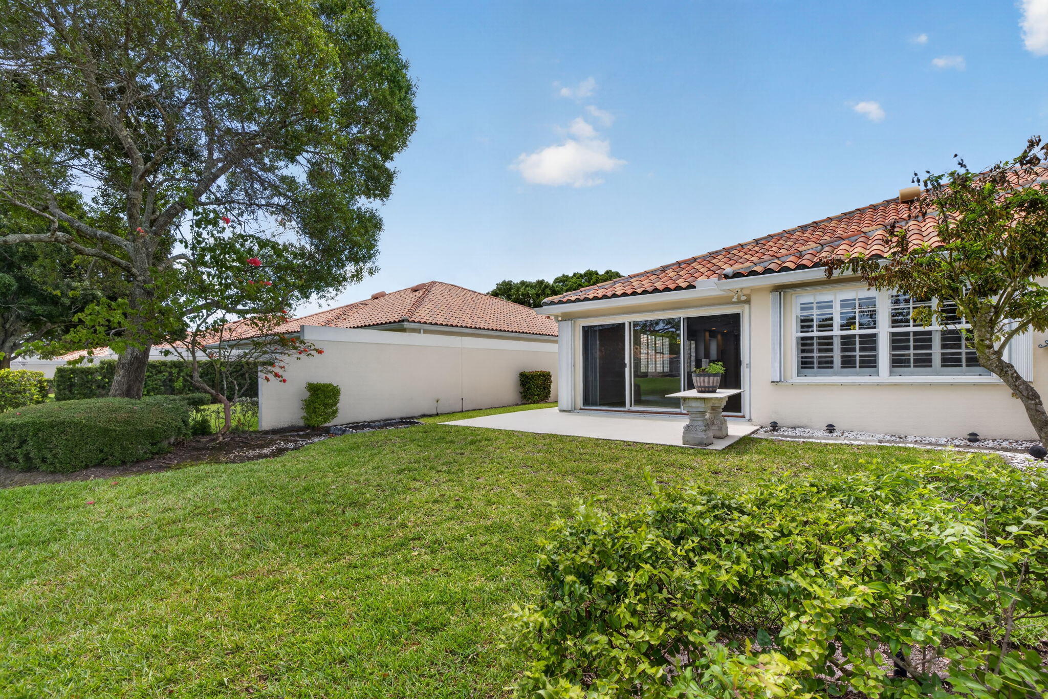 CYPRESS LAKE - Residential