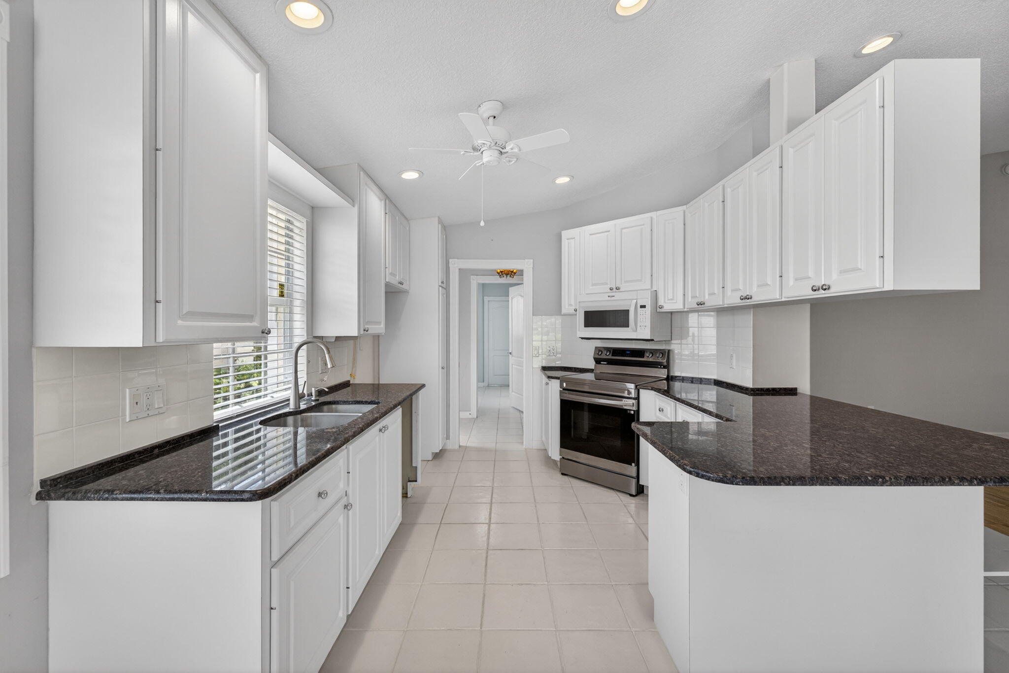 CYPRESS LAKE - Residential