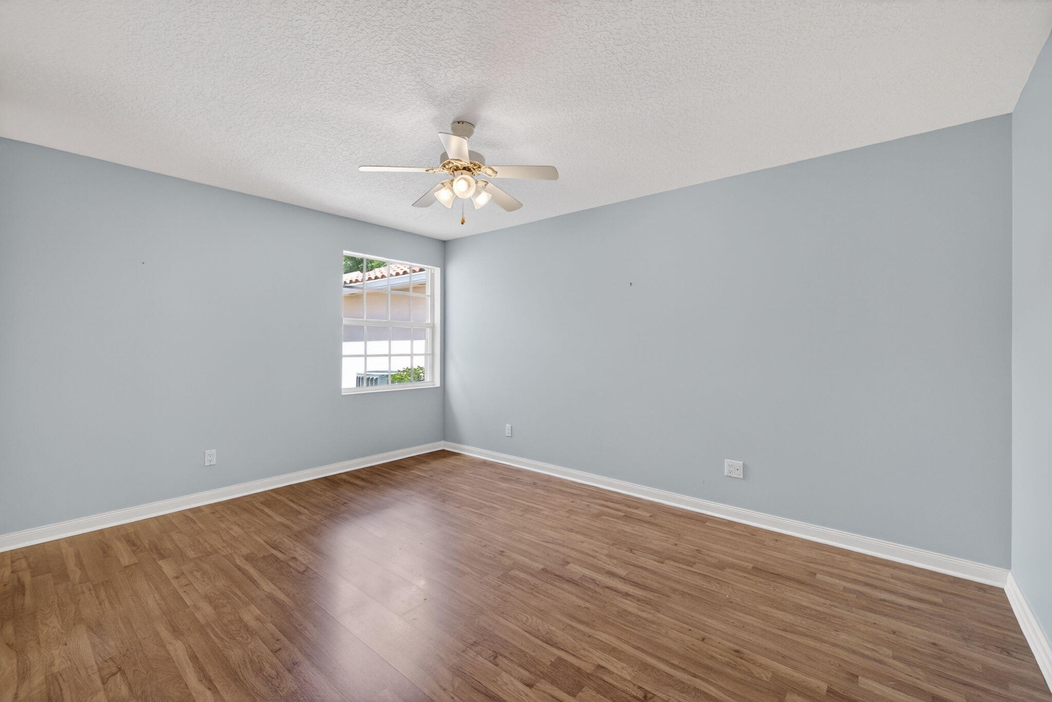 CYPRESS LAKE - Residential