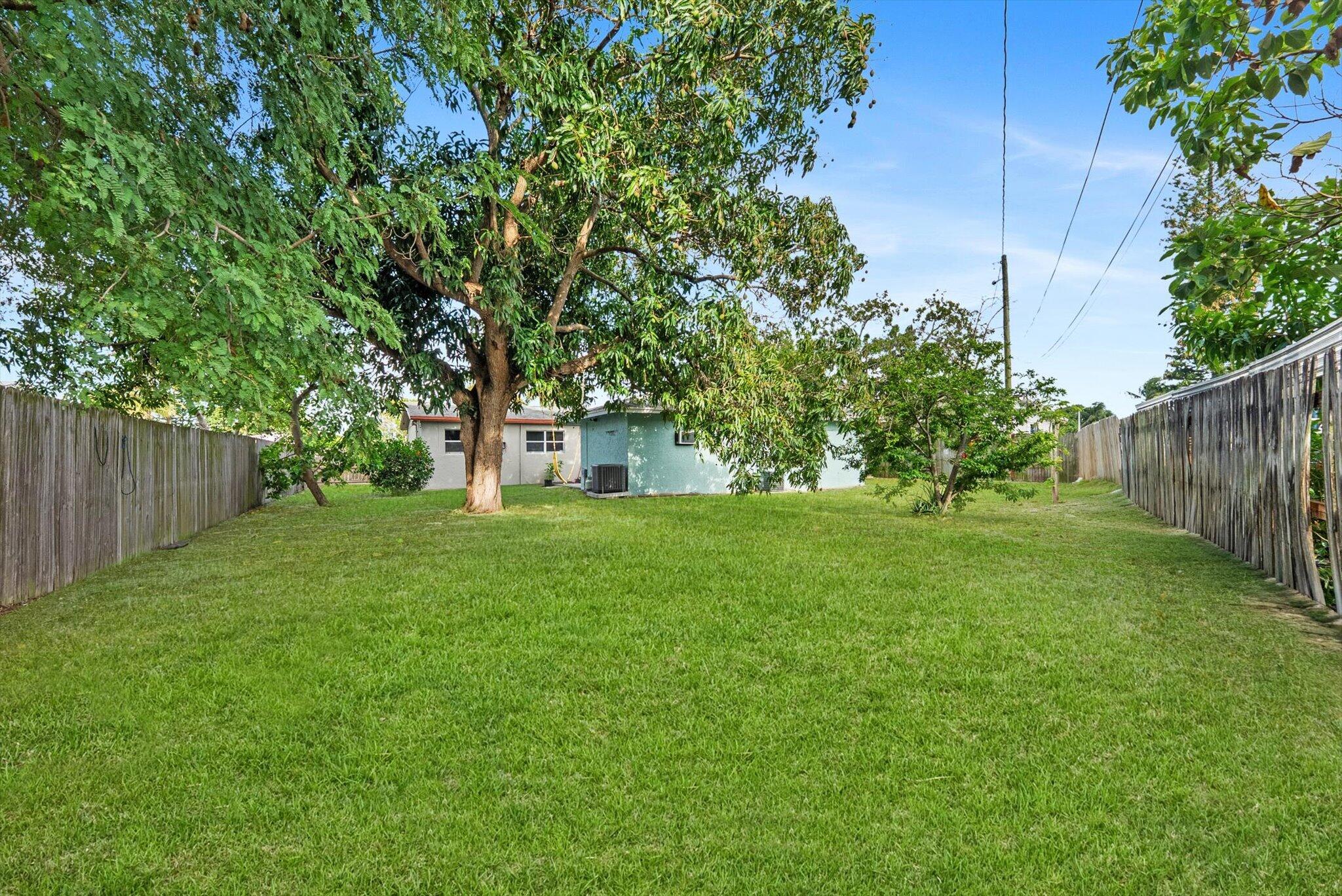 ROLLING GREEN RIDGE 1ST ADD - Residential