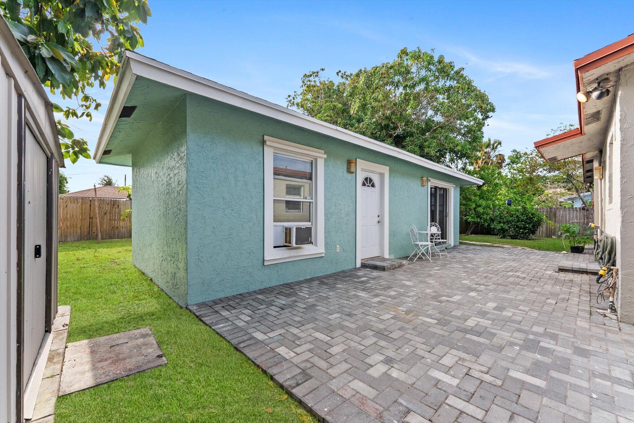 ROLLING GREEN RIDGE 1ST ADD - Residential
