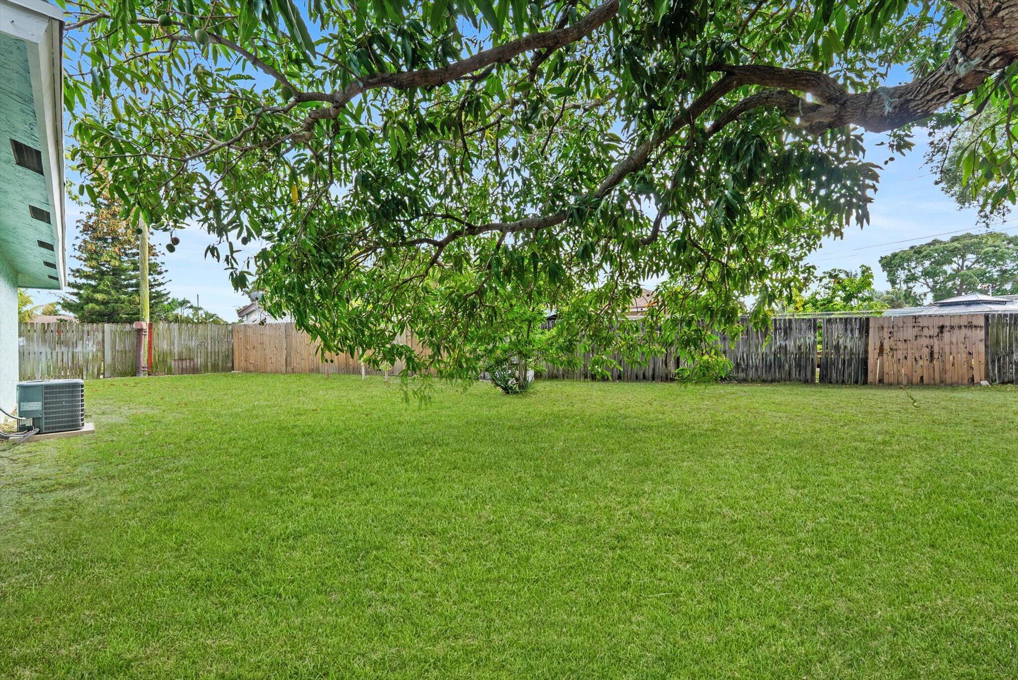 ROLLING GREEN RIDGE 1ST ADD - Residential
