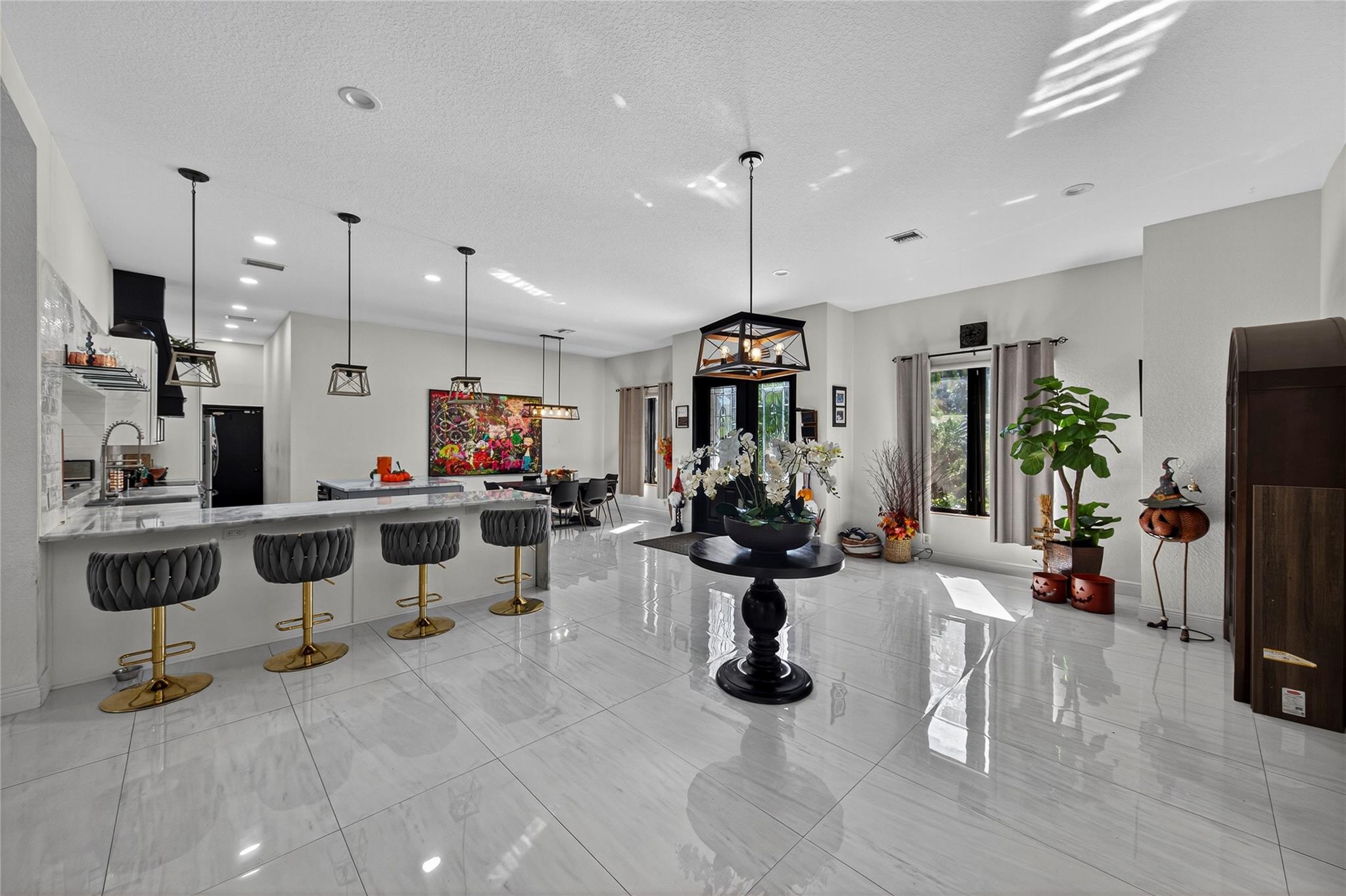 VENETIAN ISLES - Residential