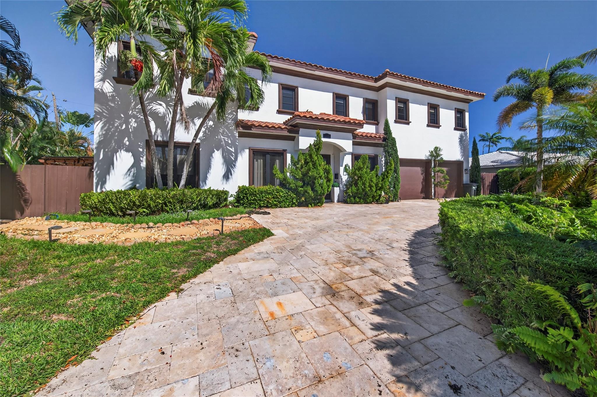 VENETIAN ISLES - Residential