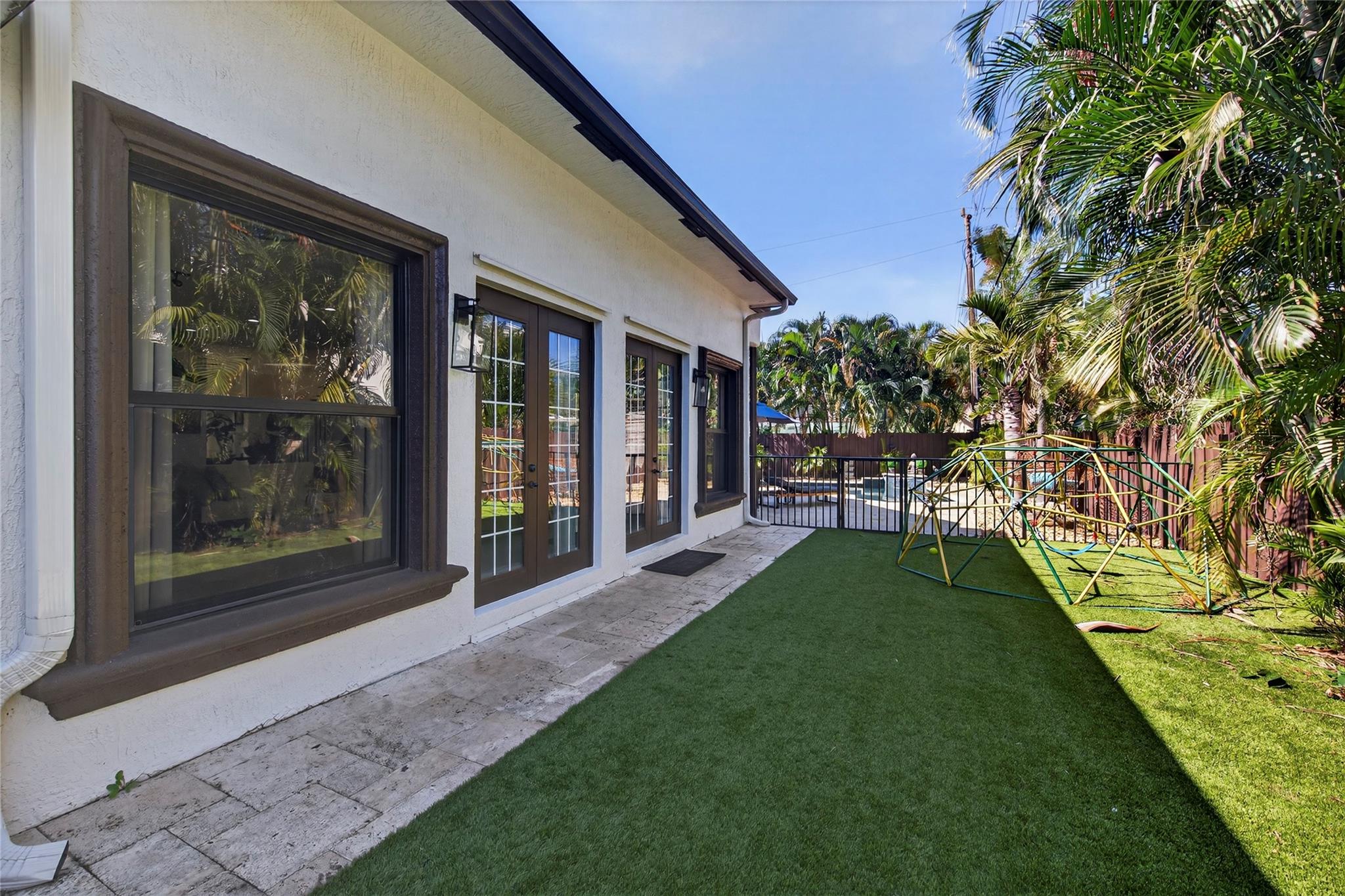 VENETIAN ISLES - Residential